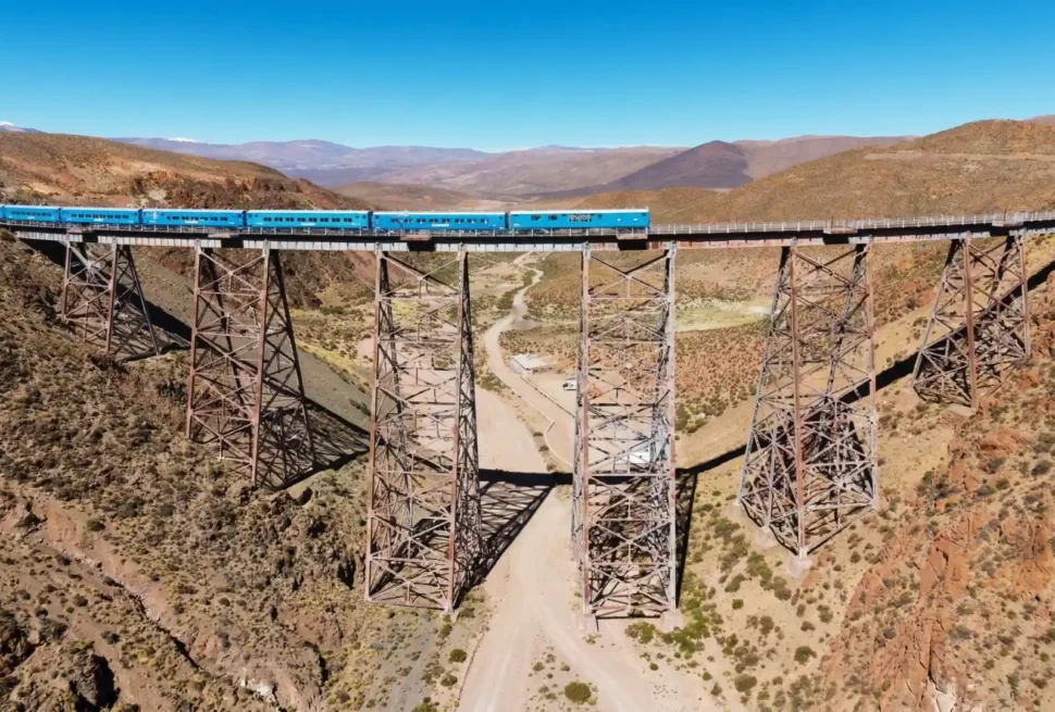Tickets-tren-a-las-Nubes-Salta-Milenials-Travel