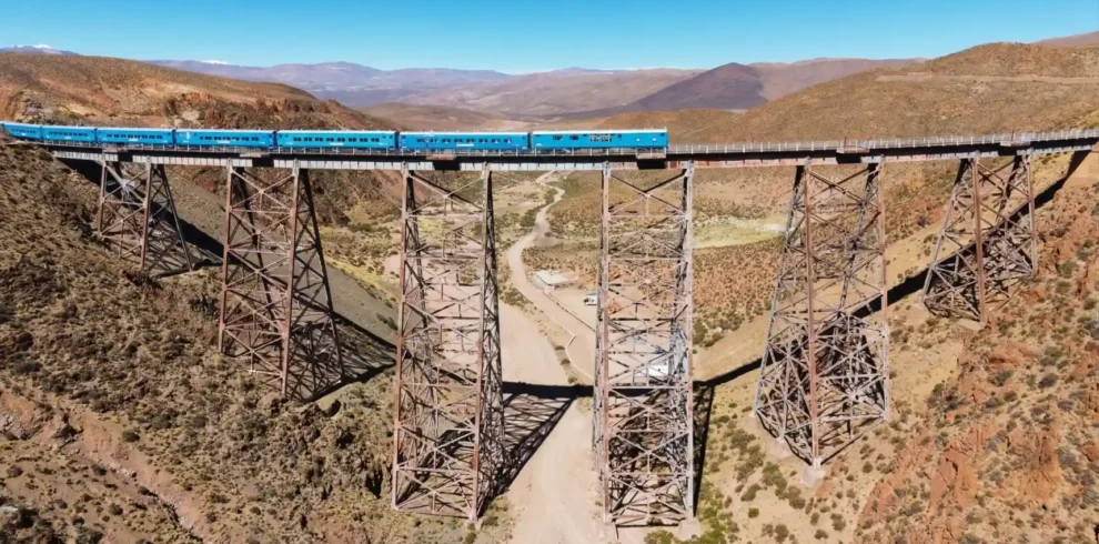 Tickets-tren-a-las-Nubes-Salta-Milenials-Travel