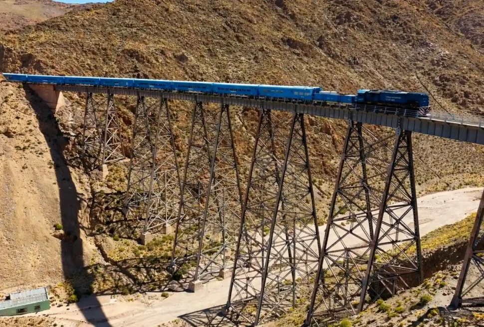 tickets-extranjeros-tren-alas-nubes-con-milenials-travel